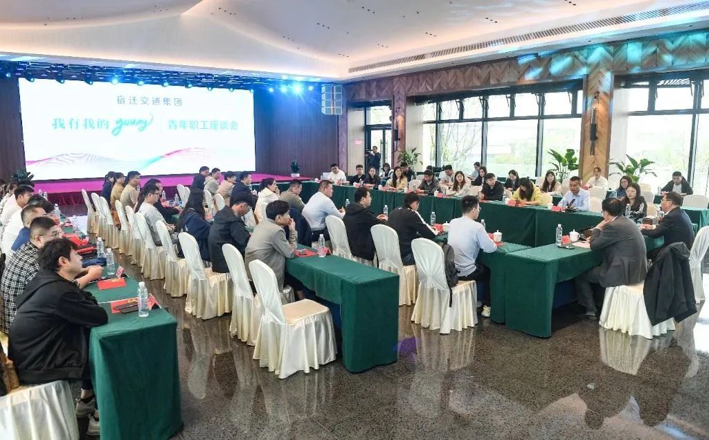 勇做担当者、拥护者、践行者！亚洲情色
举行“青春不一young”主题团日活动